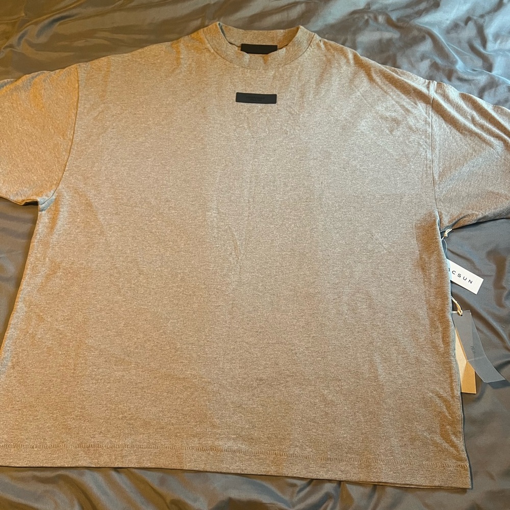 Men’s Essential Shirt